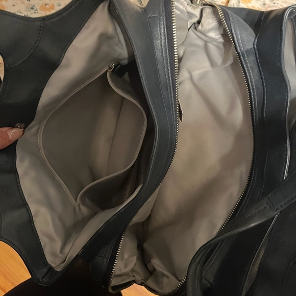 COACH PURSE - Picture 1 of 3